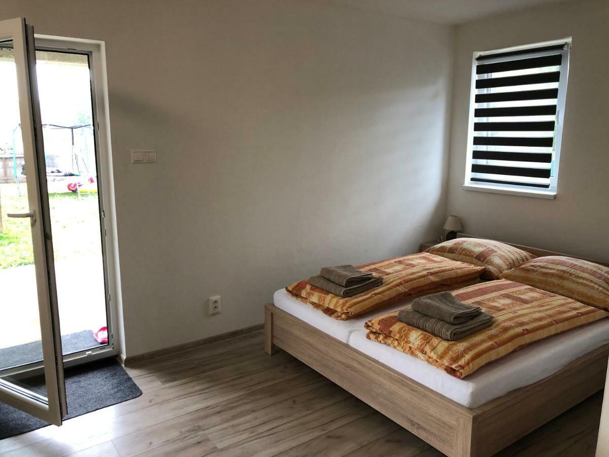 Apartmanovy Dom Magda เวอร์โบว์ ภายนอก รูปภาพ